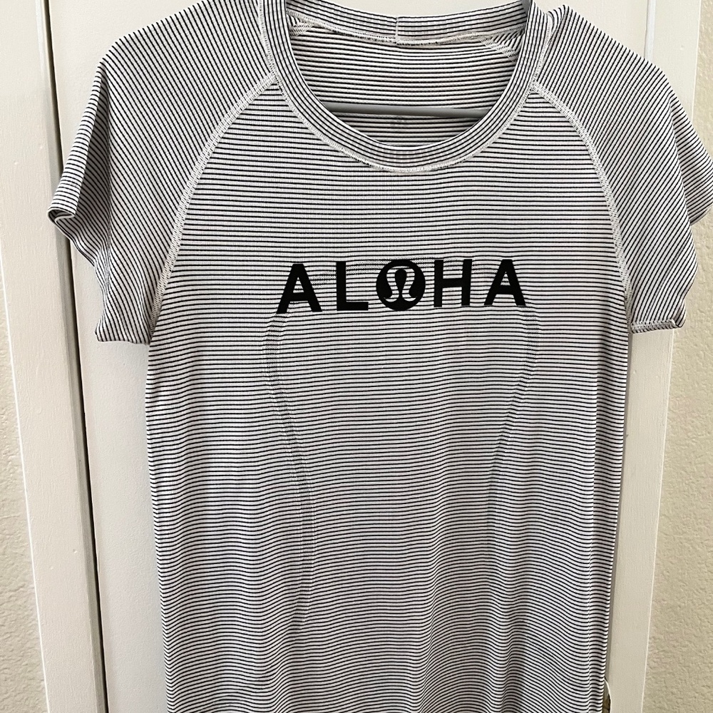 LULULEMON ALOHA Striped Shirt